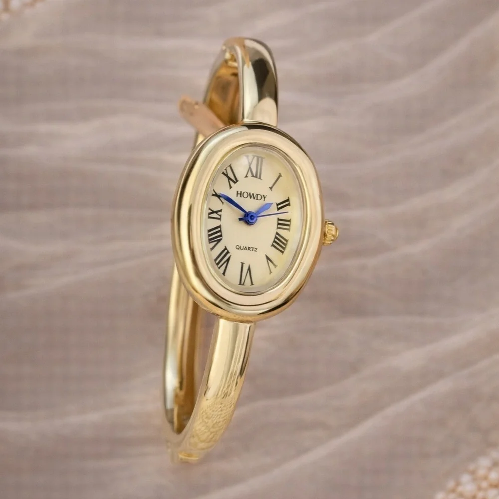 Baignoire Vintage Gold Oval Bracelet Watch